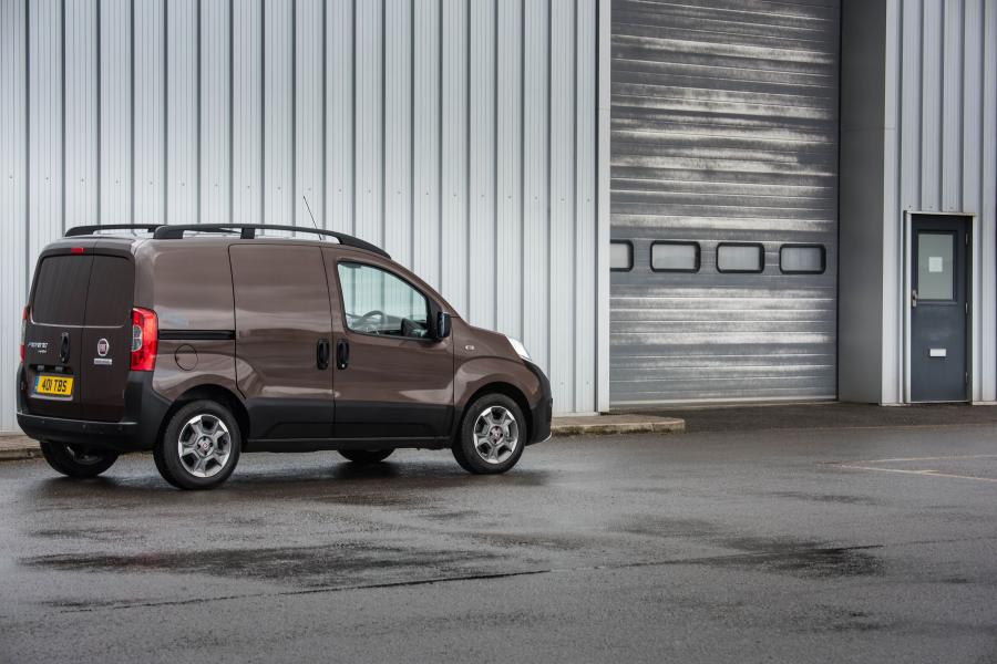  Fiat Fiorino Adventure (225) 2016 года  (UK) (фото 7 из 25)